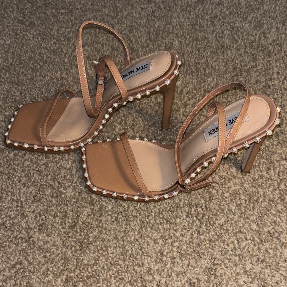NWT Steve Madden Brown Strappy Heels with Rhinestones - Picture 3 of 6